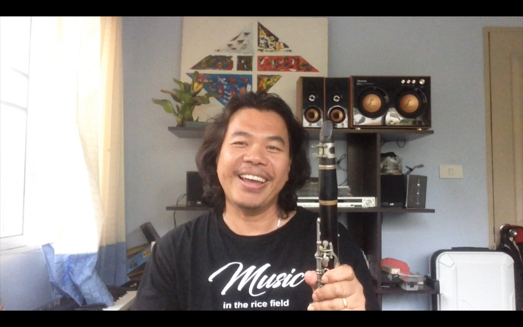 How to play glissando or portamento on clarinet